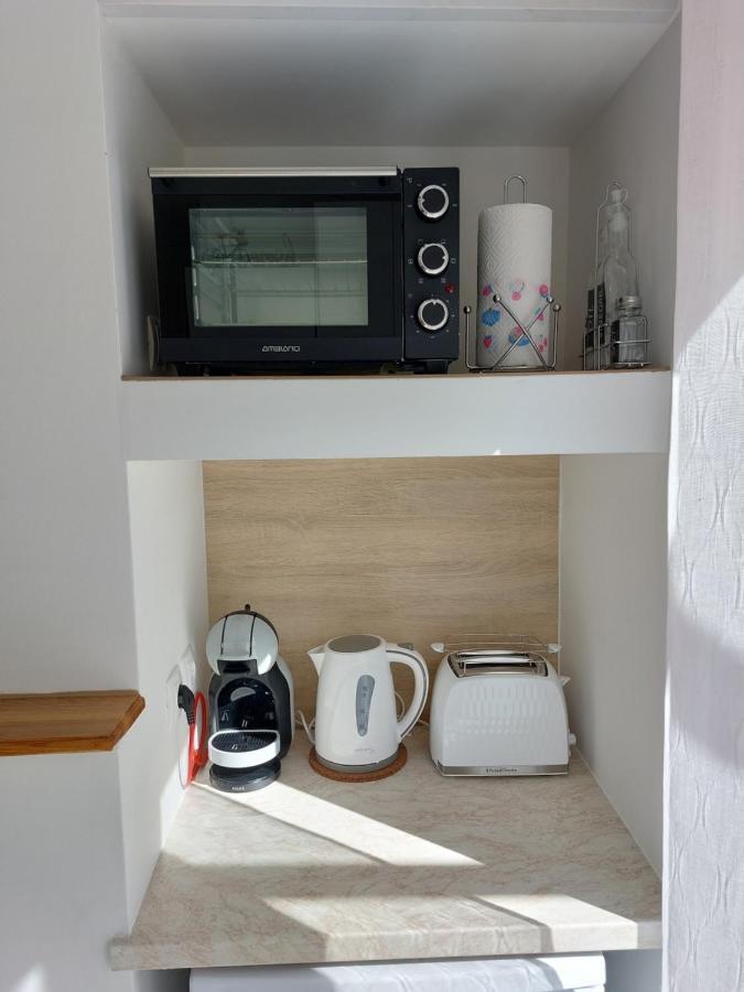 צליה Apartments Alexandra מראה חיצוני תמונה