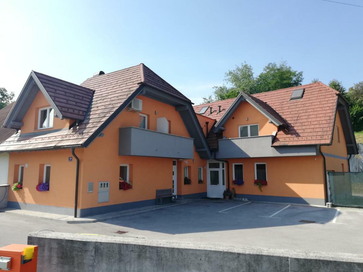 צליה Apartments Alexandra מראה חיצוני תמונה